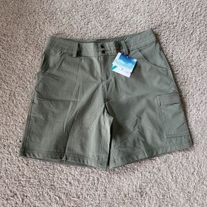 Willit UPF 50+ Shorts 7" Inseam Green NWT